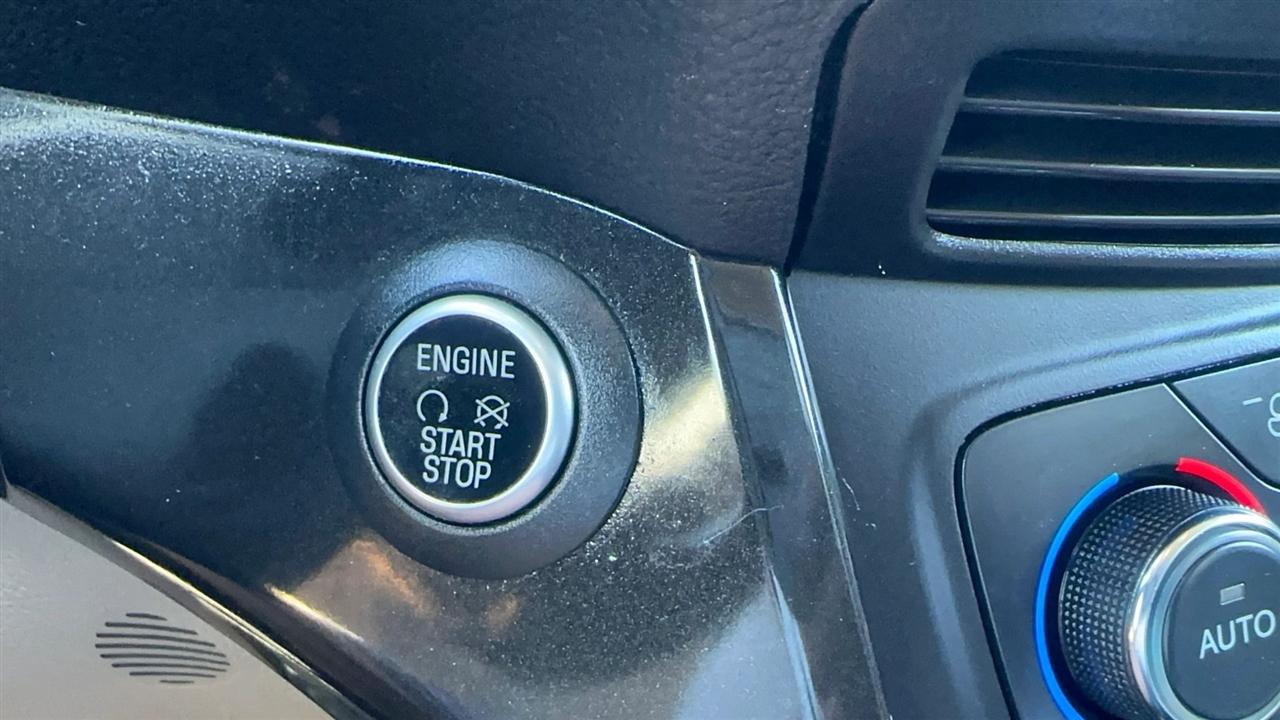 Ford Escape Titanium FWD 2017