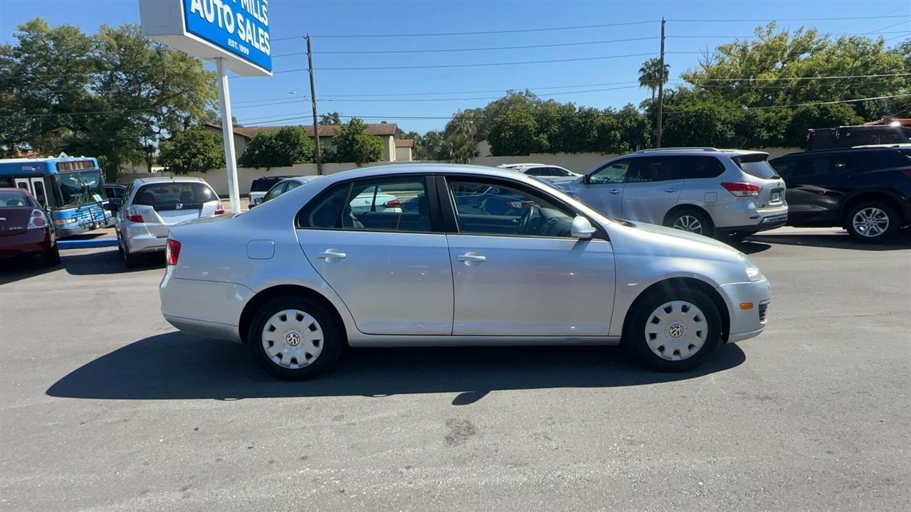 Volkswagen Jetta Sedan A5 4dr Value Edition Auto 2005