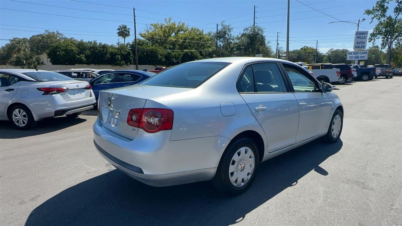 Volkswagen Jetta Sedan A5 4dr Value Edition Auto 2005