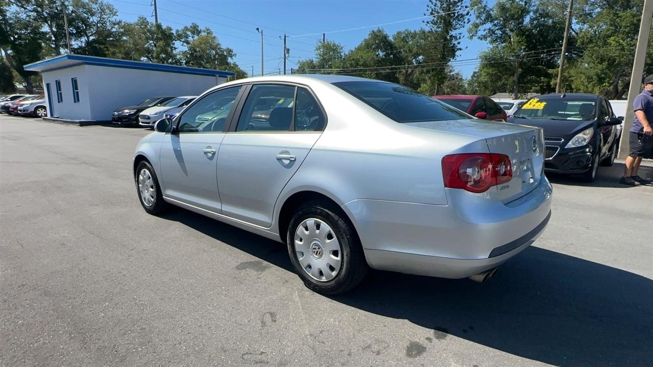 Volkswagen Jetta Sedan A5 4dr Value Edition Auto 2005