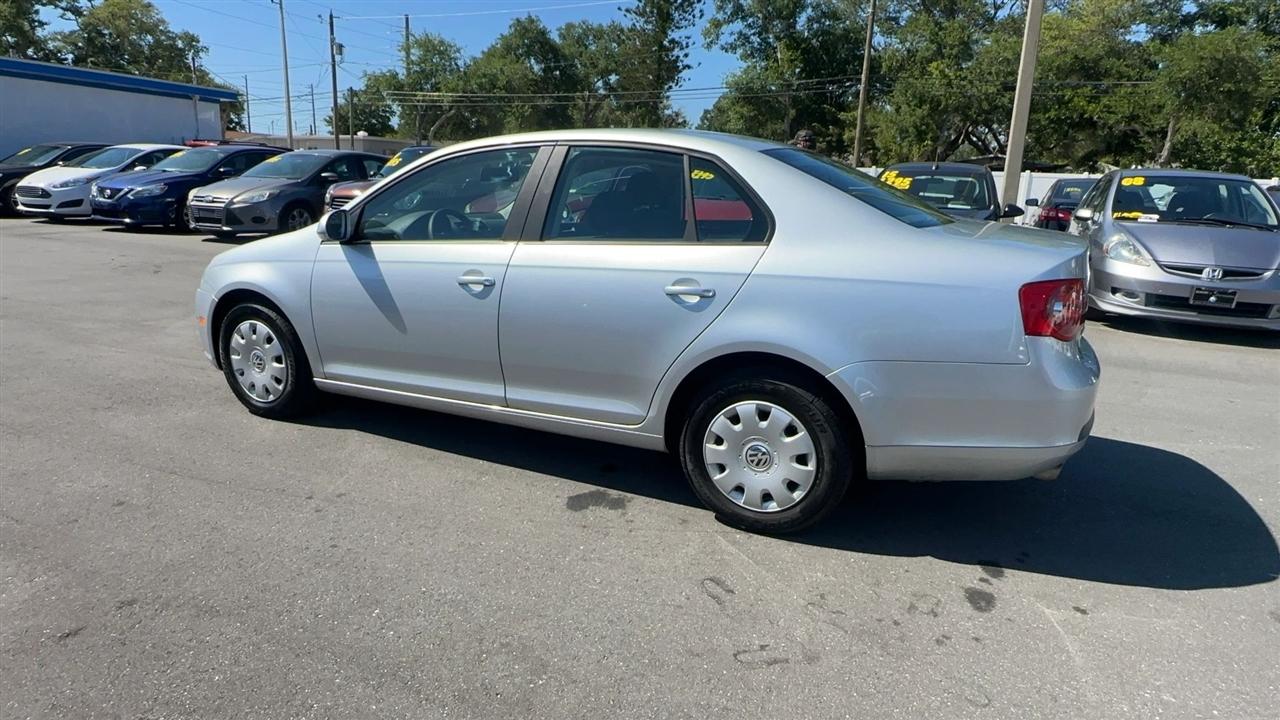 Volkswagen Jetta Sedan A5 4dr Value Edition Auto 2005