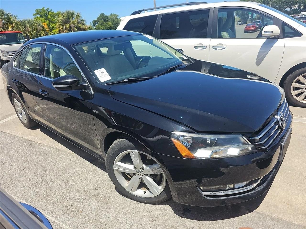 Volkswagen Passat 4dr Sdn 1.8T Auto S 2015