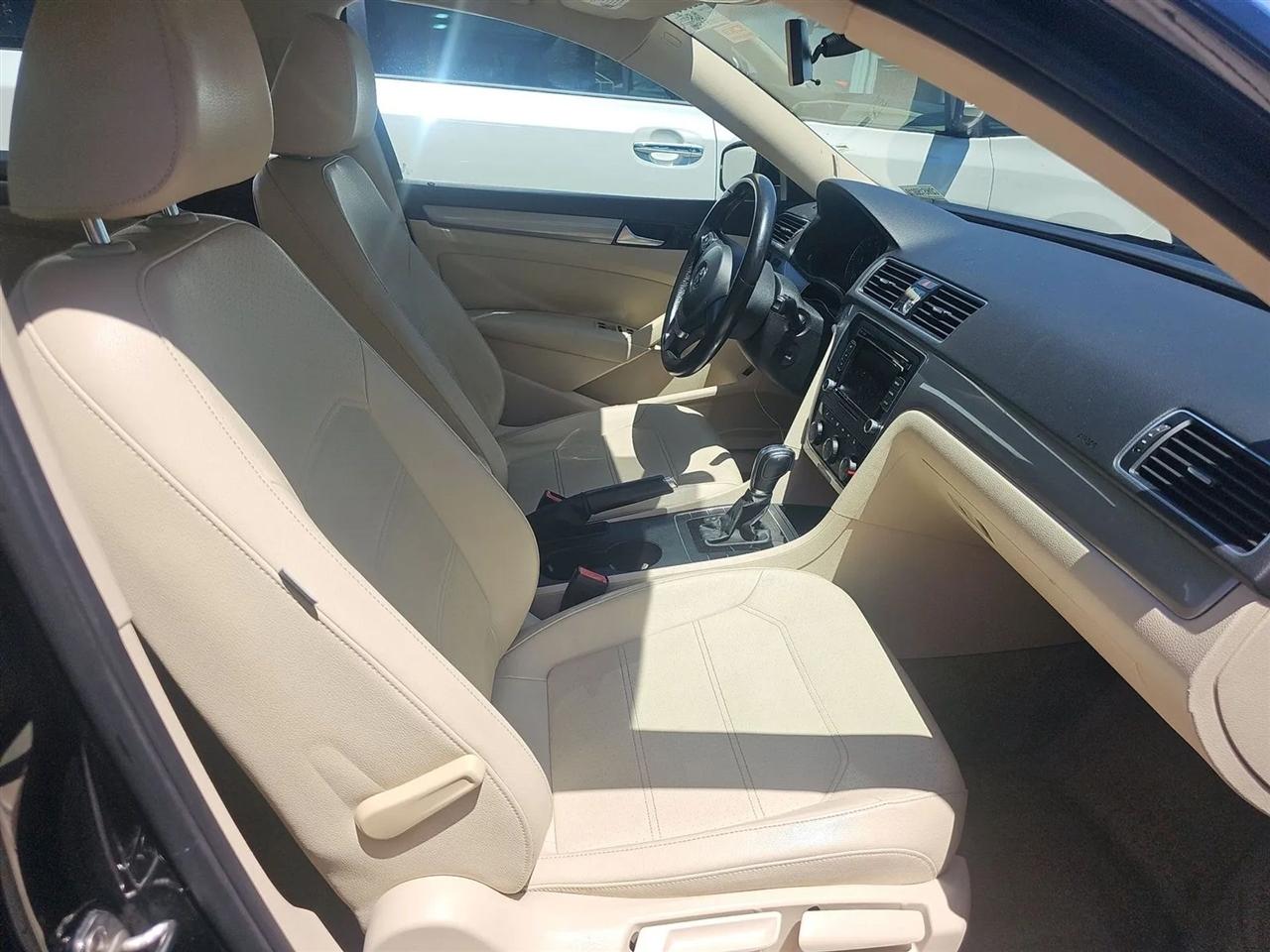 Volkswagen Passat 4dr Sdn 1.8T Auto S 2015