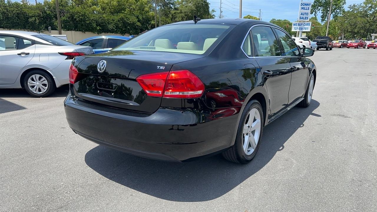 Volkswagen Passat 4dr Sdn 1.8T Auto S 2015