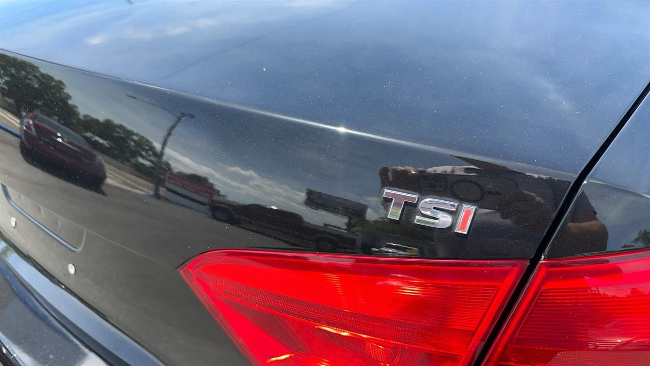 Volkswagen Passat 4dr Sdn 1.8T Auto S 2015