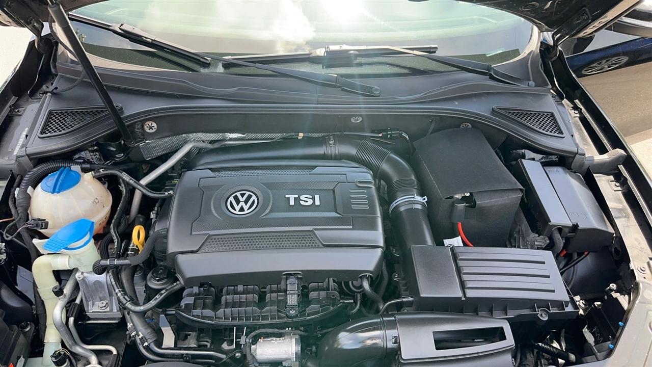 Volkswagen Passat 4dr Sdn 1.8T Auto S 2015