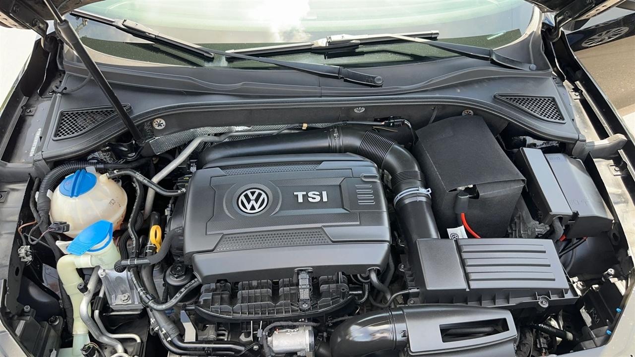 Volkswagen Passat 4dr Sdn 1.8T Auto S 2015