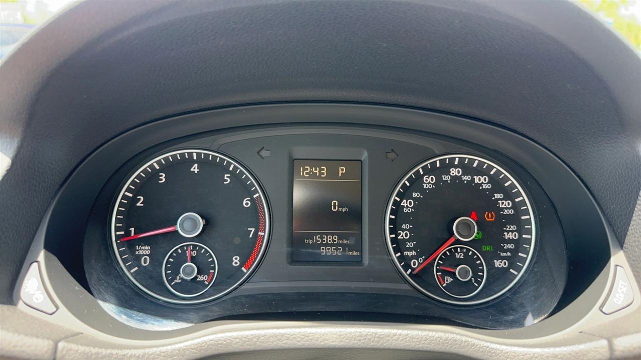 Volkswagen Passat 4dr Sdn 1.8T Auto S 2015