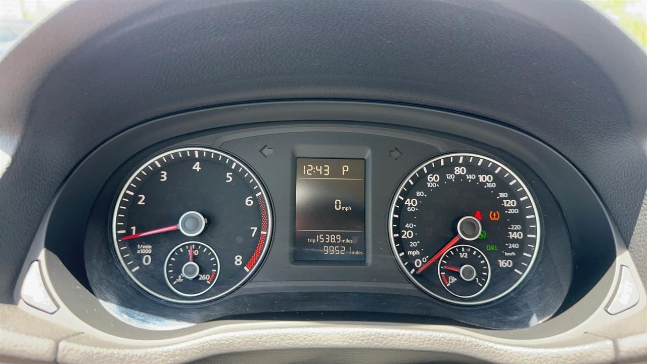 Volkswagen Passat 4dr Sdn 1.8T Auto S 2015