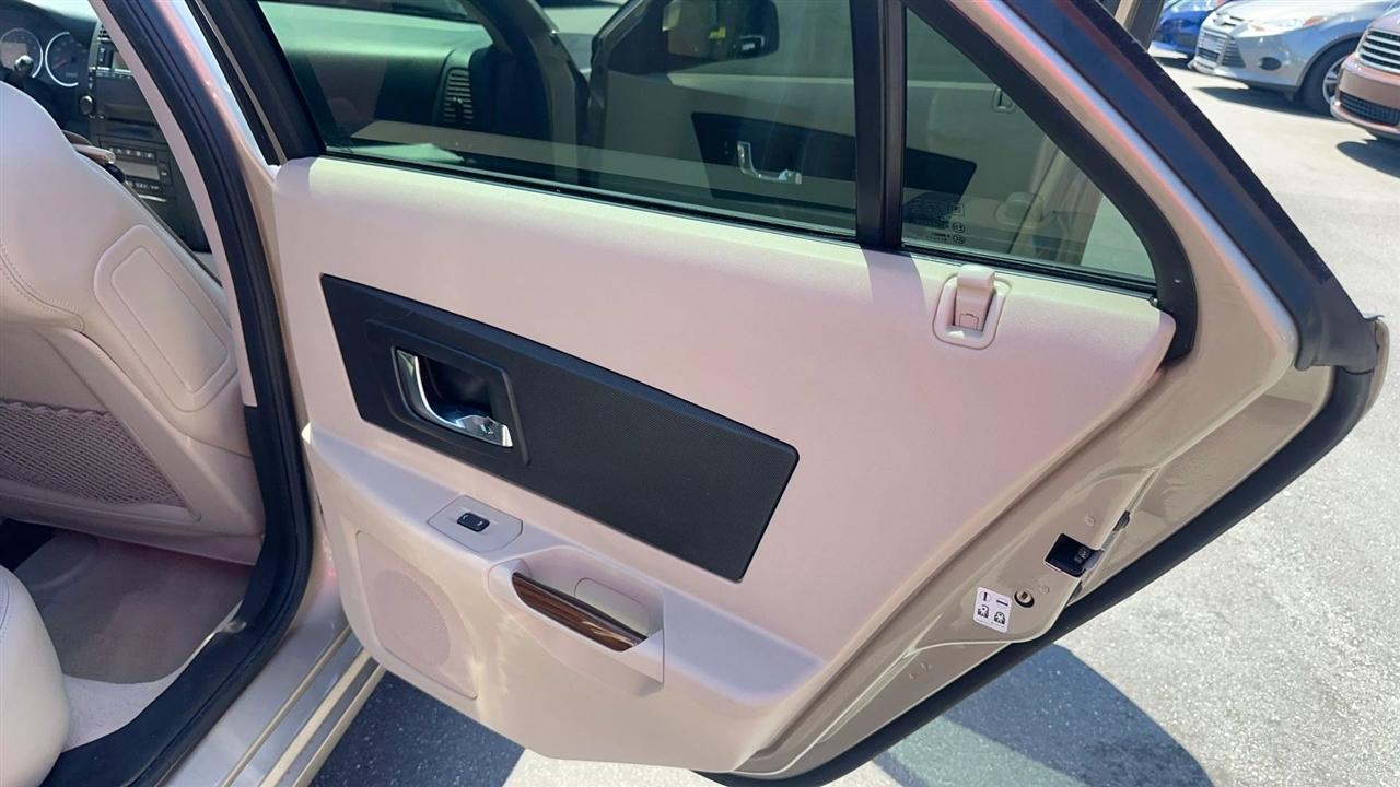 Cadillac CTS 4dr Sdn 3.6L 2005