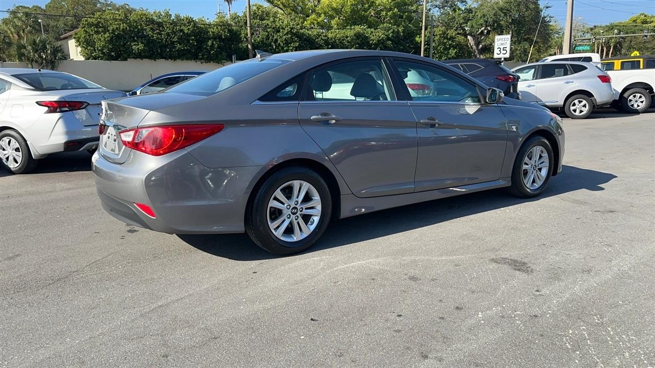 Hyundai Sonata 4dr Sdn 2.4L Auto GLS 2014