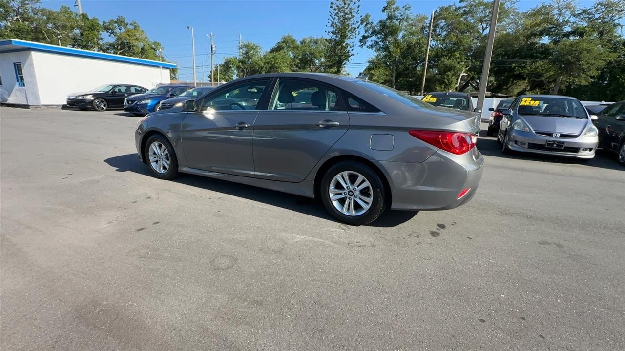 Hyundai Sonata 4dr Sdn 2.4L Auto GLS 2014