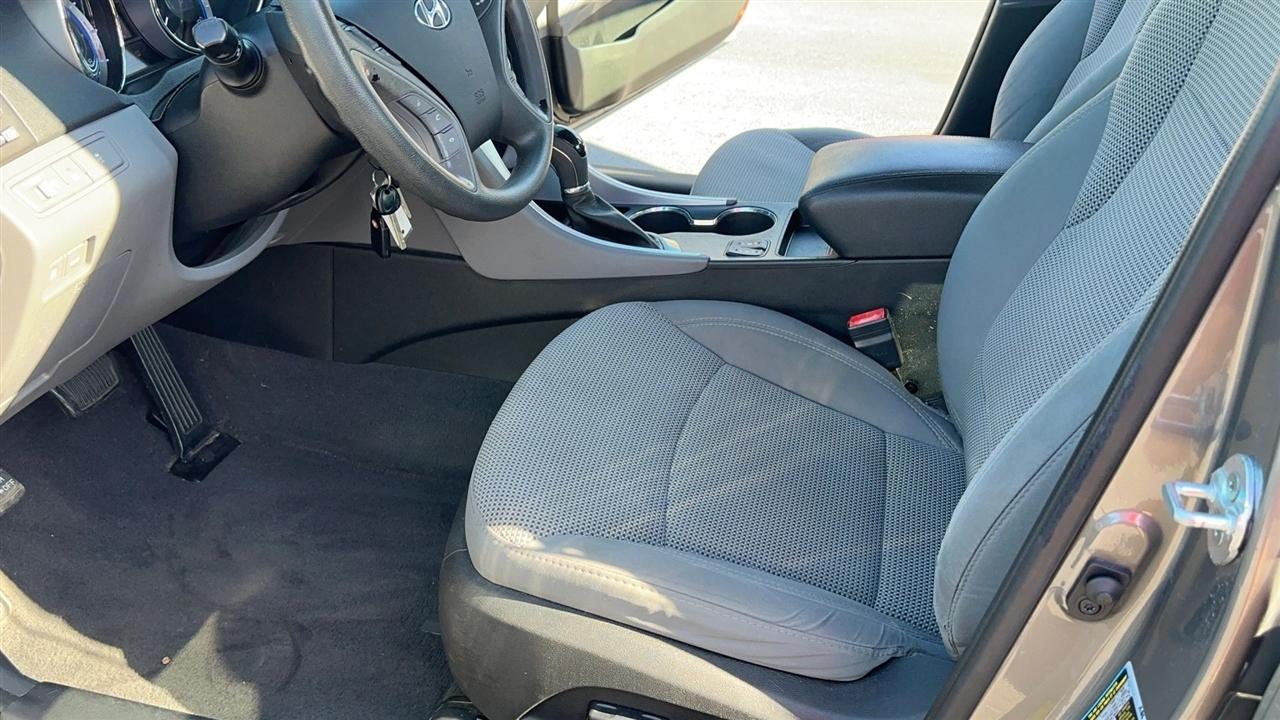 Hyundai Sonata 4dr Sdn 2.4L Auto GLS 2014