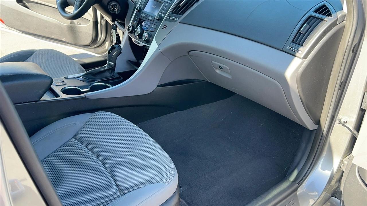 Hyundai Sonata 4dr Sdn 2.4L Auto GLS 2014