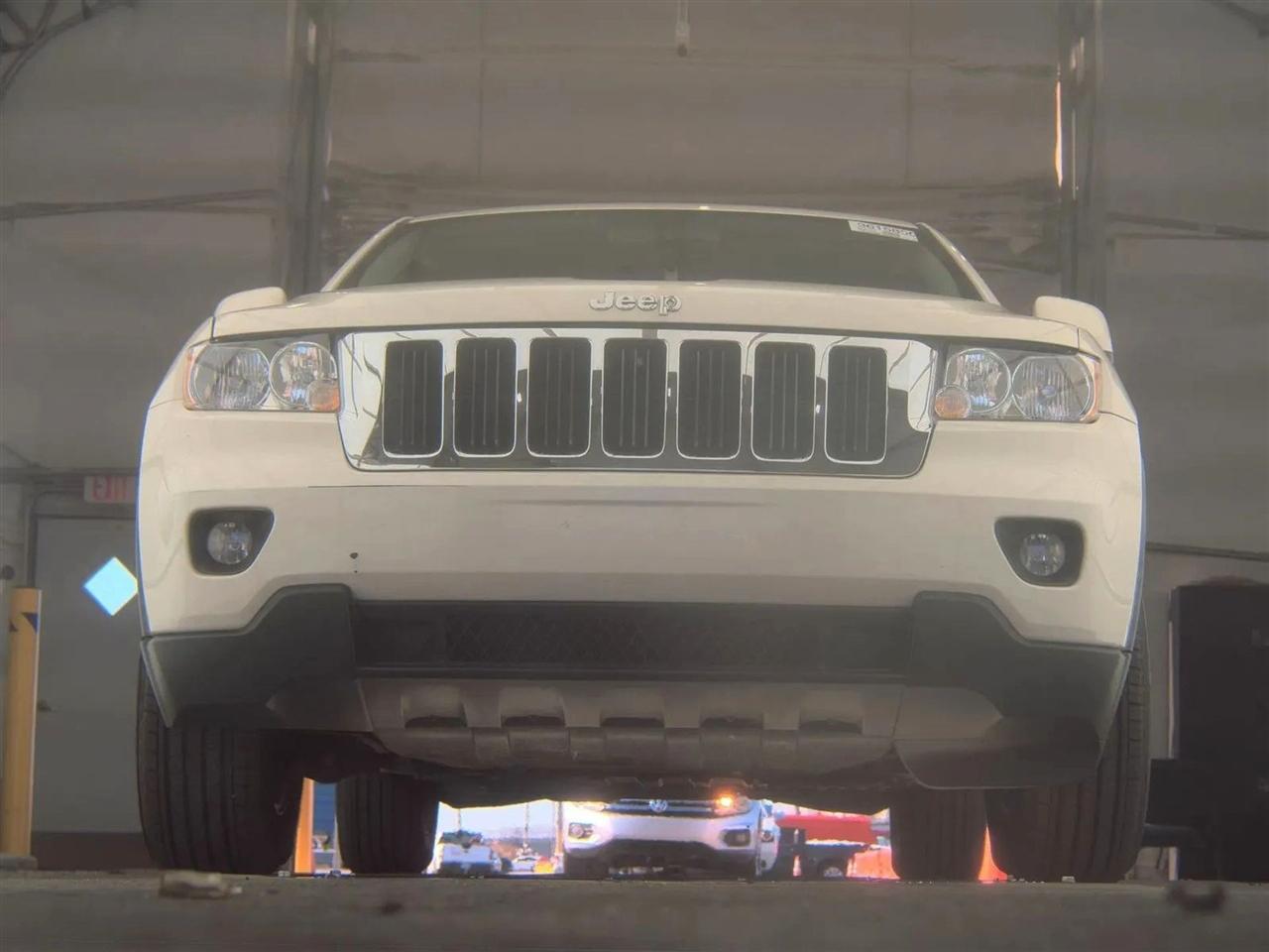 Jeep Grand Cherokee 4WD 4dr Laredo 2012