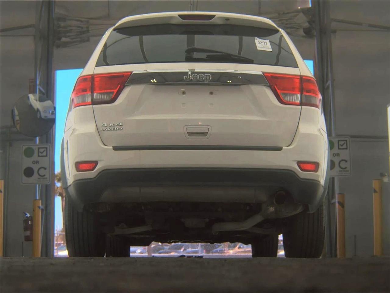 Jeep Grand Cherokee 4WD 4dr Laredo 2012