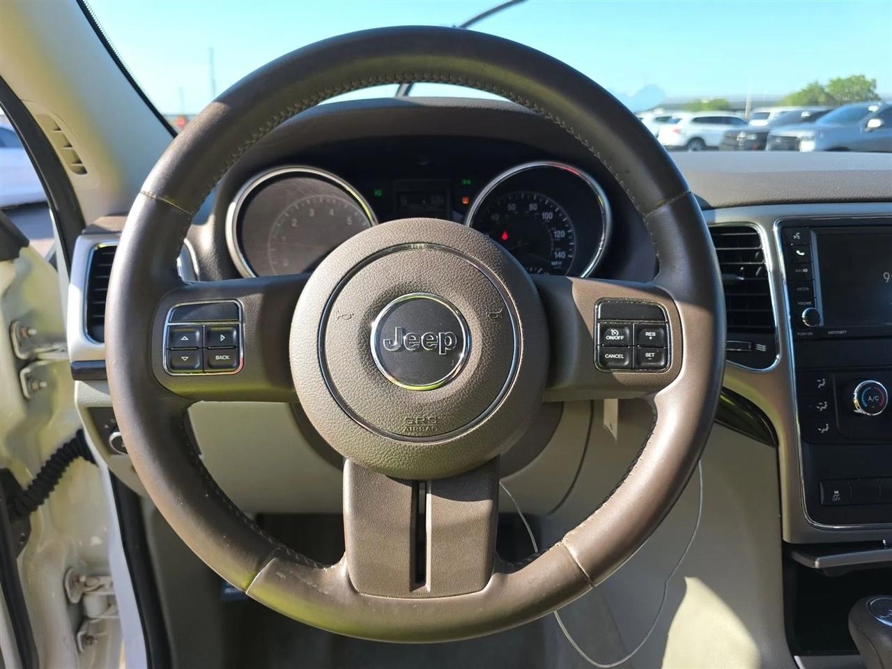 Jeep Grand Cherokee 4WD 4dr Laredo 2012