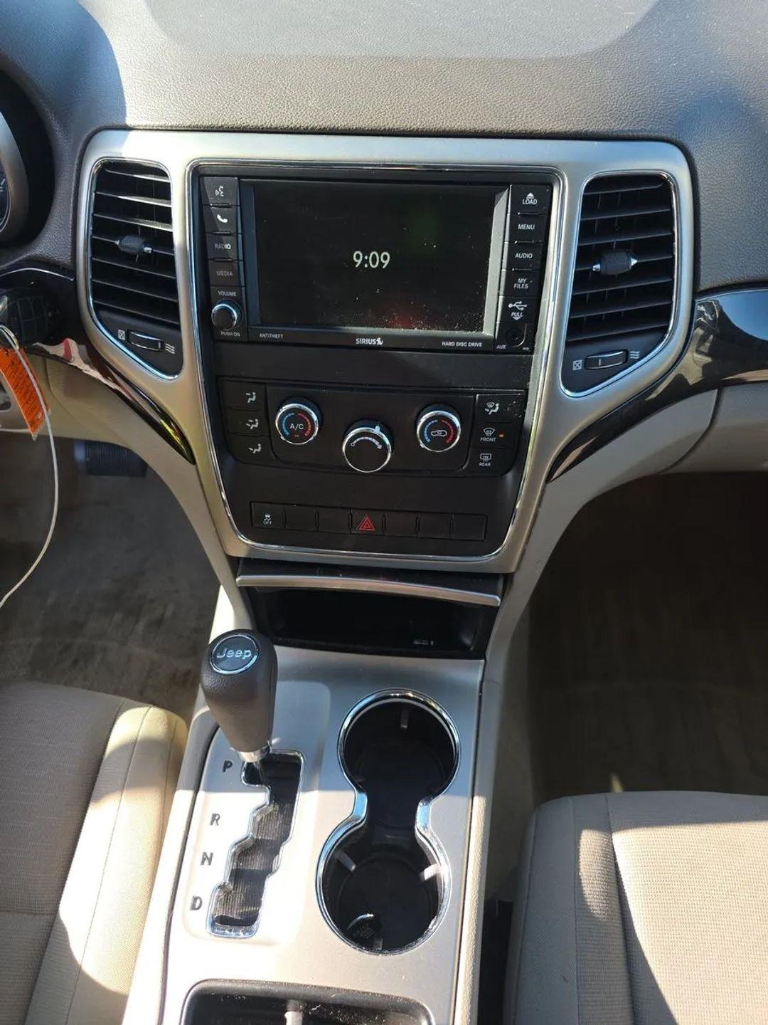 Jeep Grand Cherokee 4WD 4dr Laredo 2012