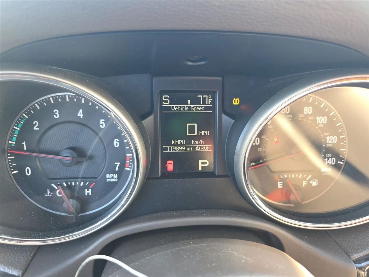 Jeep Grand Cherokee 4WD 4dr Laredo 2012