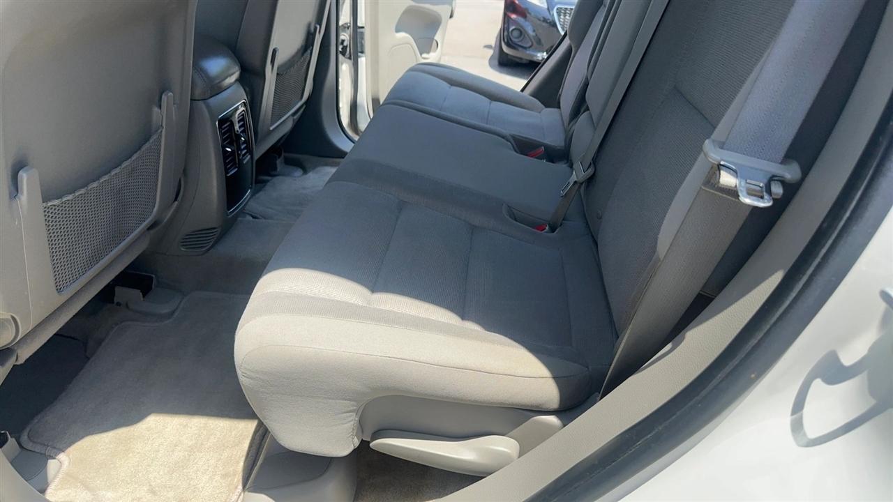 Jeep Grand Cherokee 4WD 4dr Laredo 2012