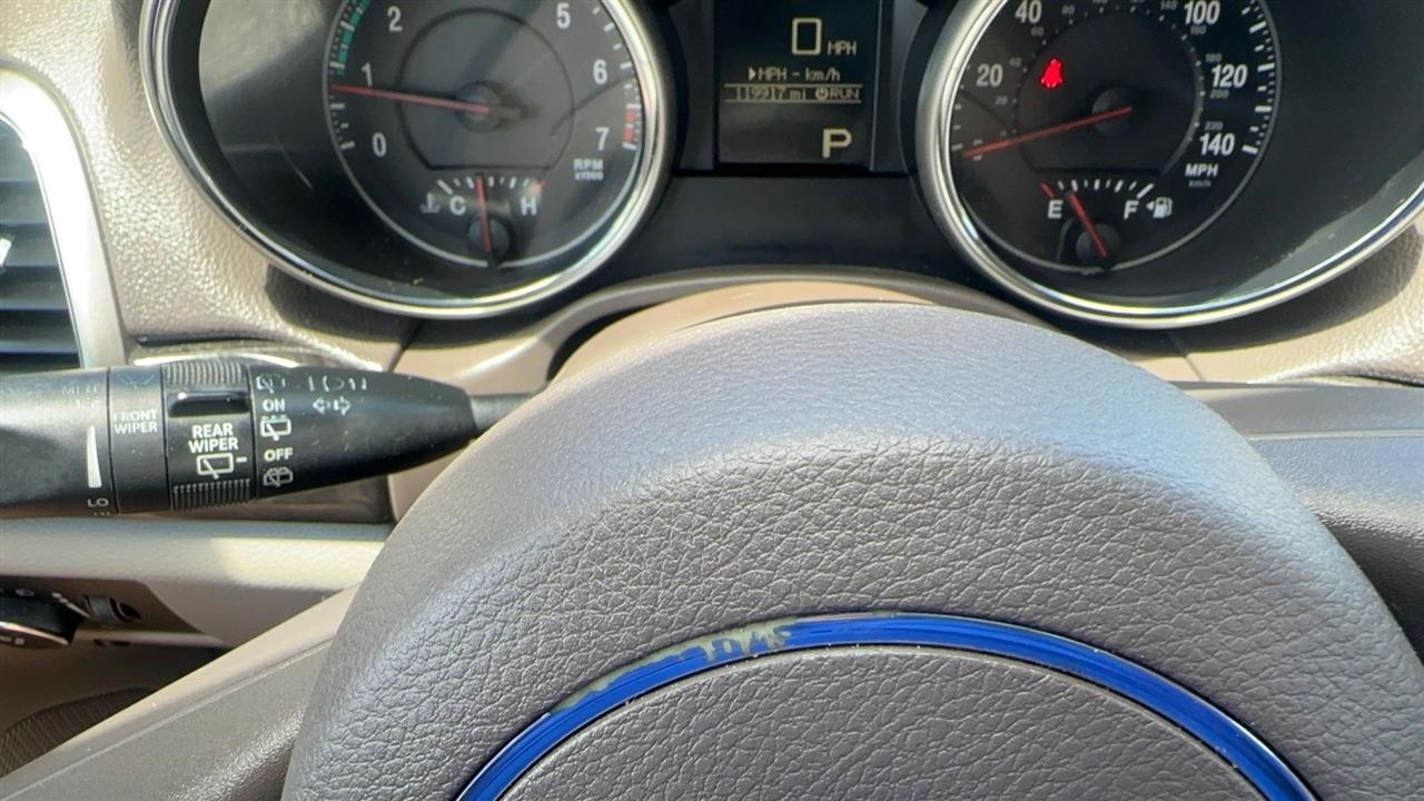 Jeep Grand Cherokee 4WD 4dr Laredo 2012