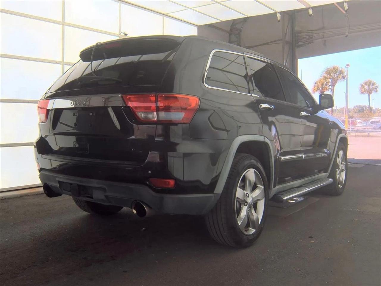 Jeep Grand Cherokee RWD 4dr Overland 2011