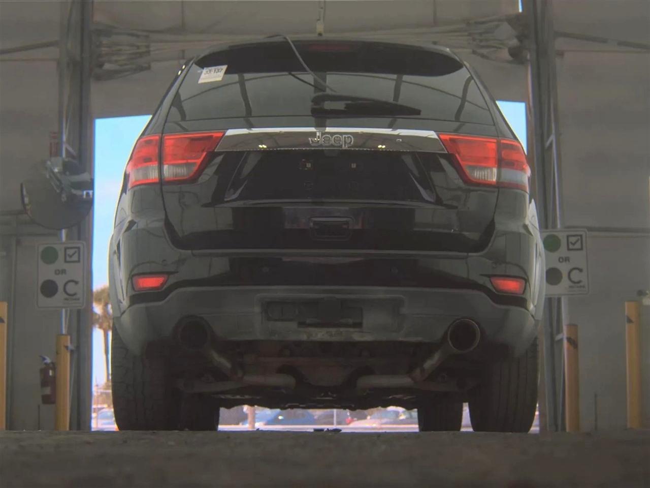 Jeep Grand Cherokee RWD 4dr Overland 2011