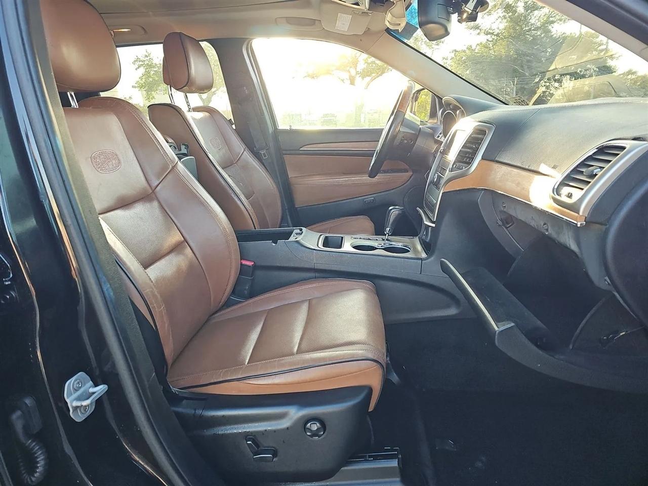 Jeep Grand Cherokee RWD 4dr Overland 2011