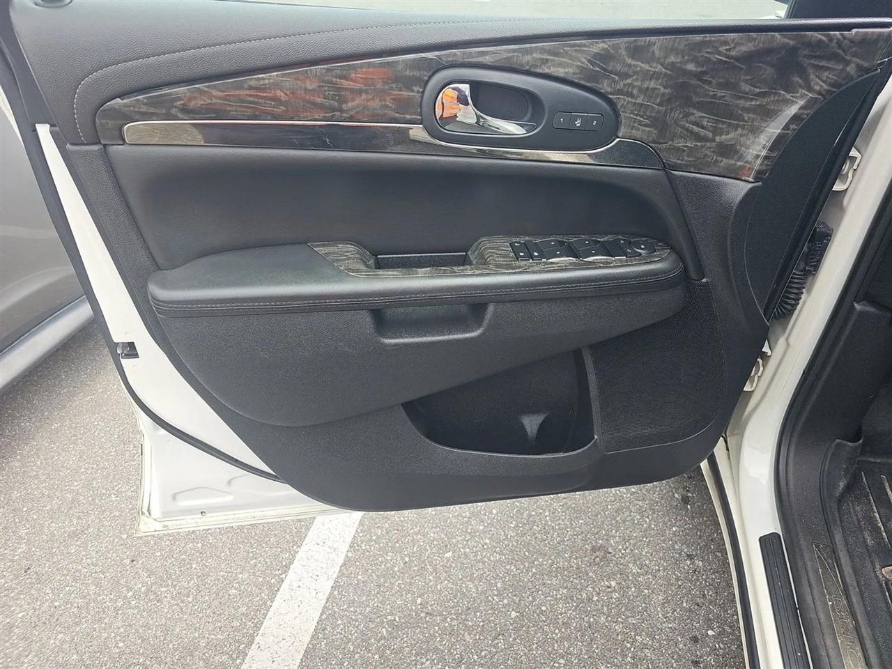 Buick Enclave AWD 4dr Leather 2014