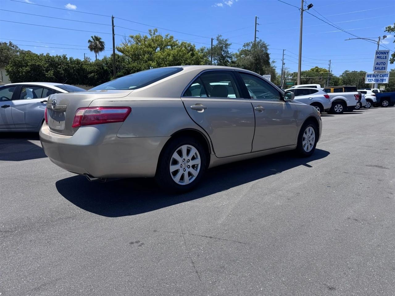 Toyota Camry 4dr Sdn I4 Auto XLE (Natl) 2007