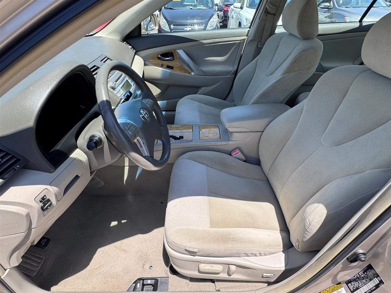 Toyota Camry 4dr Sdn I4 Auto XLE (Natl) 2007