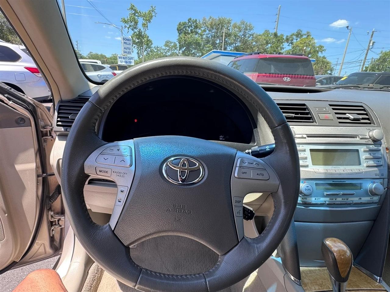 Toyota Camry 4dr Sdn I4 Auto XLE (Natl) 2007