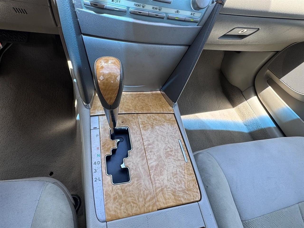 Toyota Camry 4dr Sdn I4 Auto XLE (Natl) 2007