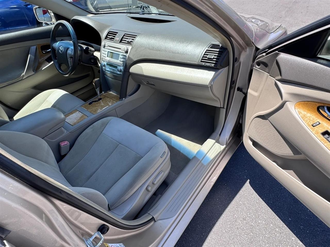 Toyota Camry 4dr Sdn I4 Auto XLE (Natl) 2007