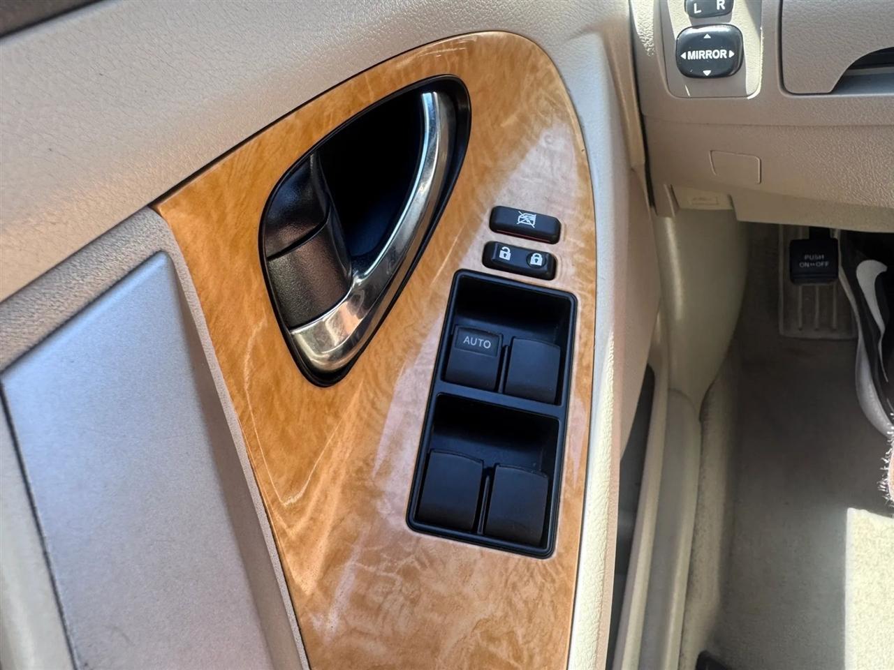 Toyota Camry 4dr Sdn I4 Auto XLE (Natl) 2007