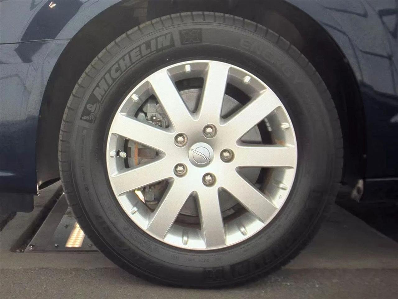 Chrysler Town & Country 4dr Wgn Touring 2013