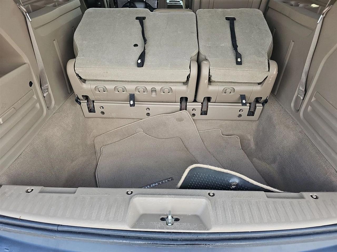 Chrysler Town & Country 4dr Wgn Touring 2013