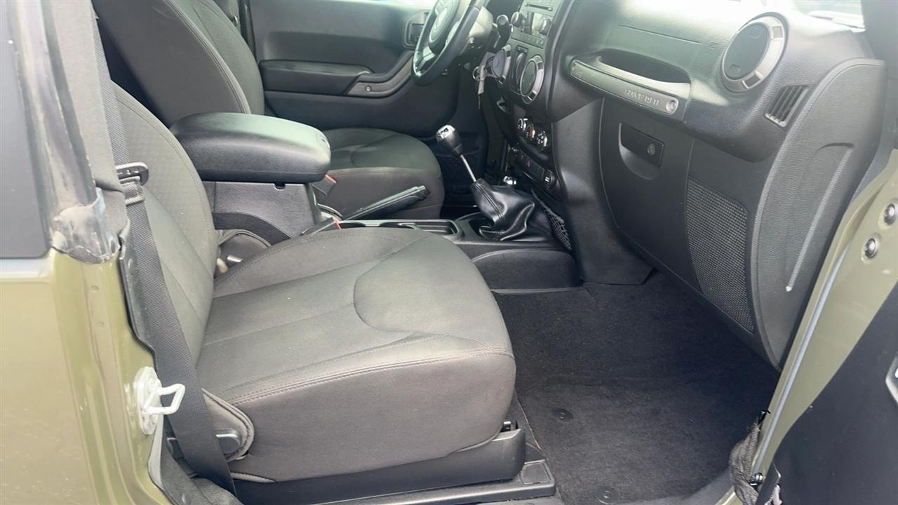 Jeep Wrangler 4WD 2dr Sport 2015