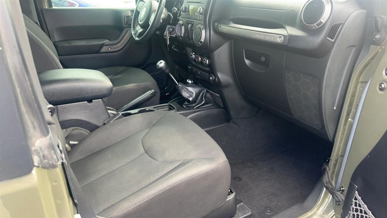 Jeep Wrangler 4WD 2dr Sport 2015