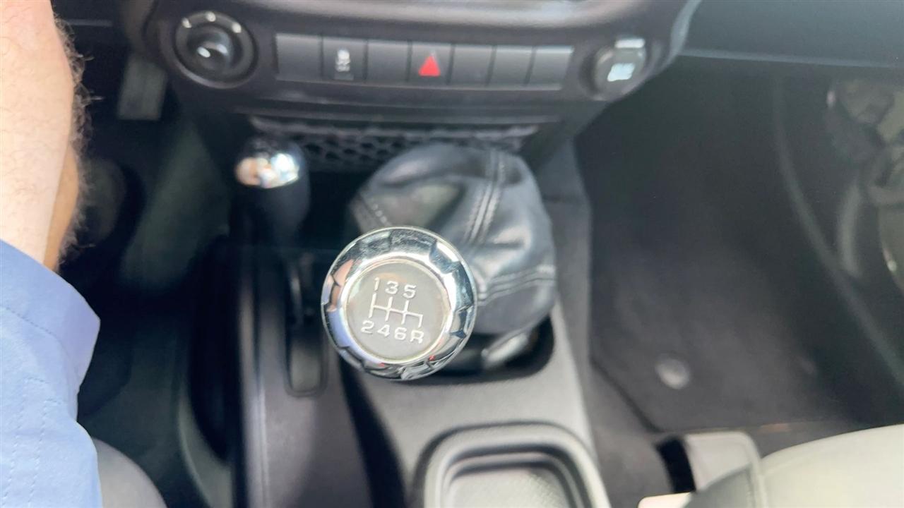 Jeep Wrangler 4WD 2dr Sport 2015