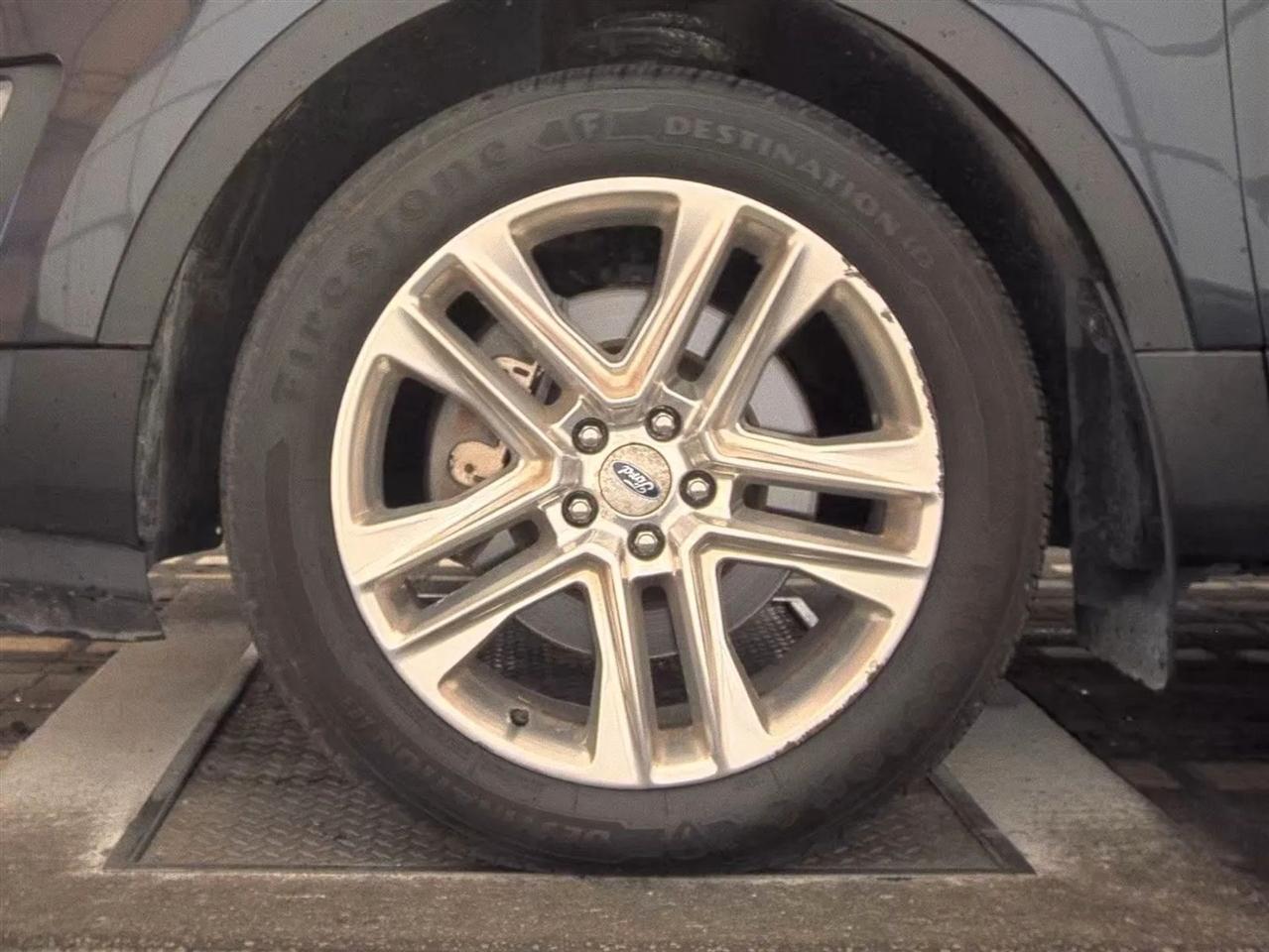 Ford Explorer XLT 4WD 2017