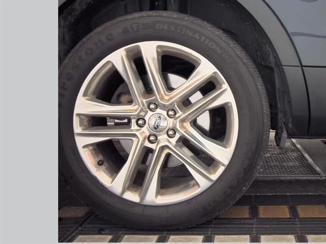 Ford Explorer XLT 4WD 2017