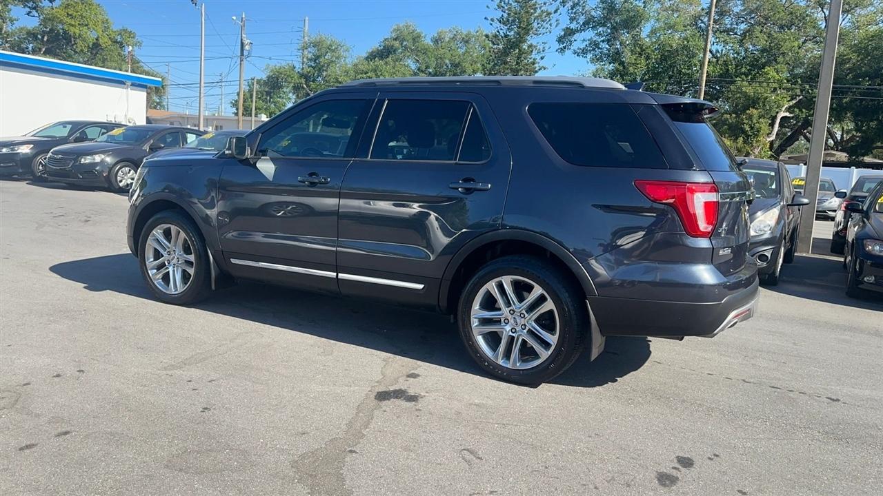 Ford Explorer XLT 4WD 2017