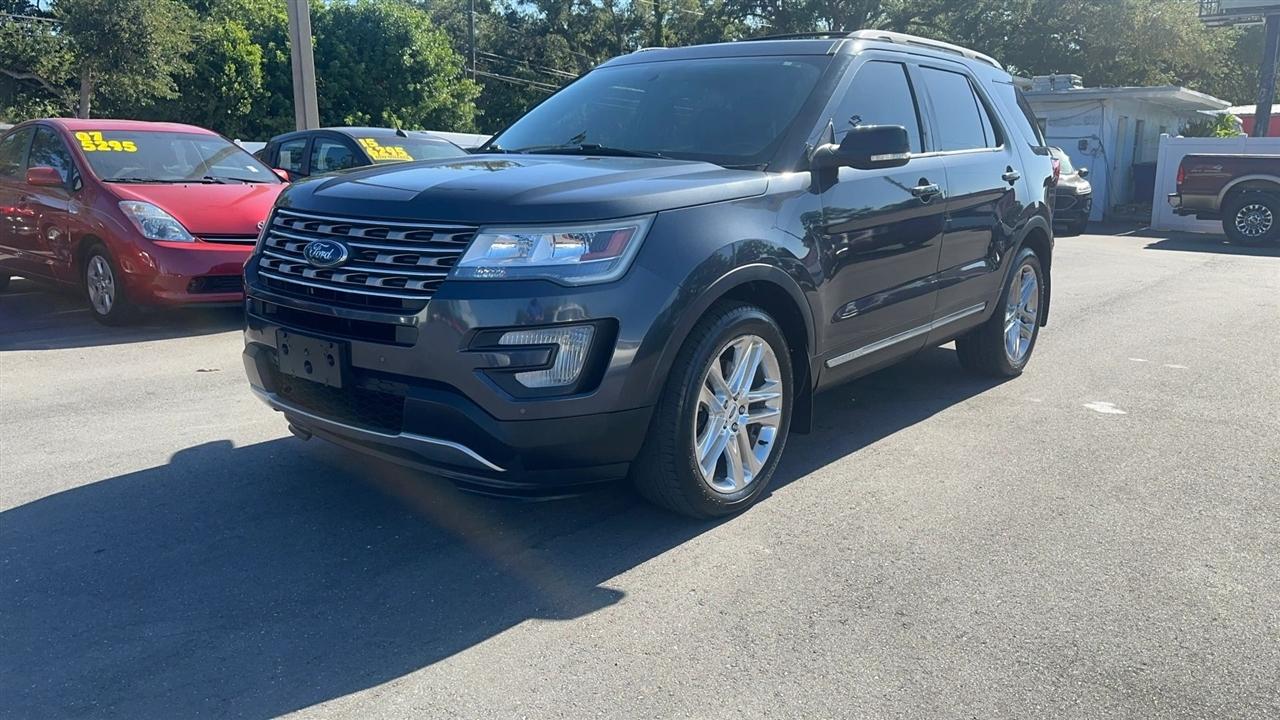 Ford Explorer XLT 4WD 2017