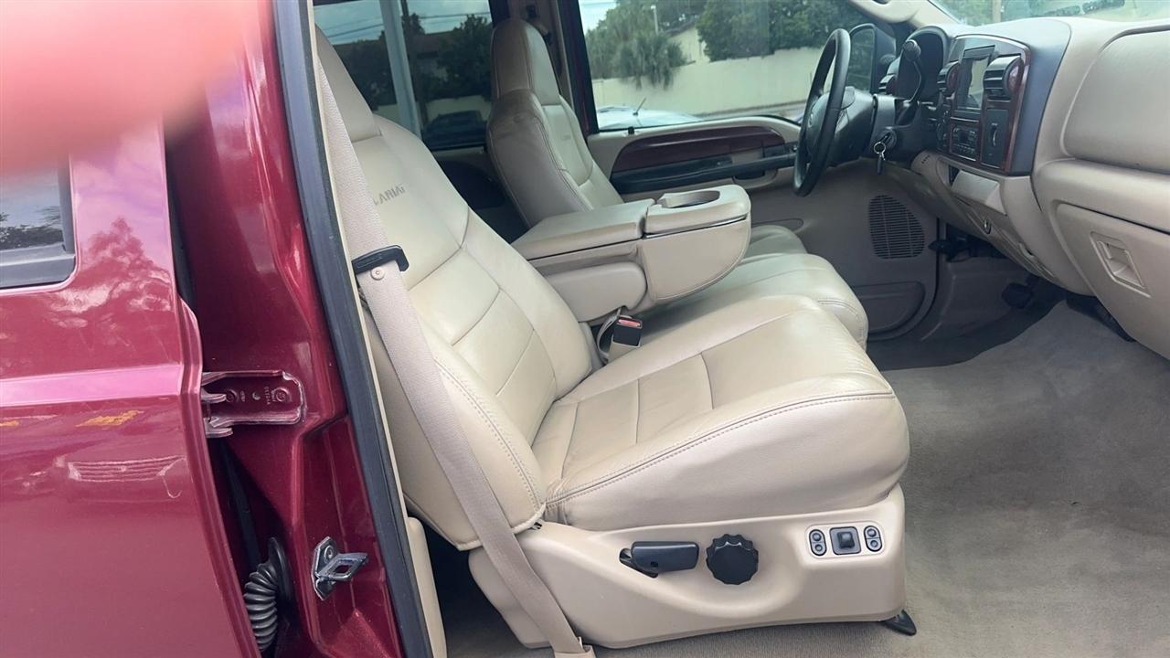 Ford Super Duty F-250 Crew Cab 156" Harley-Davidson 4WD 2005