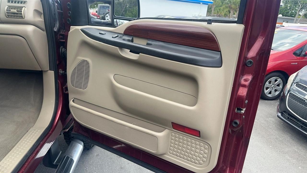 Ford Super Duty F-250 Crew Cab 156" Harley-Davidson 4WD 2005