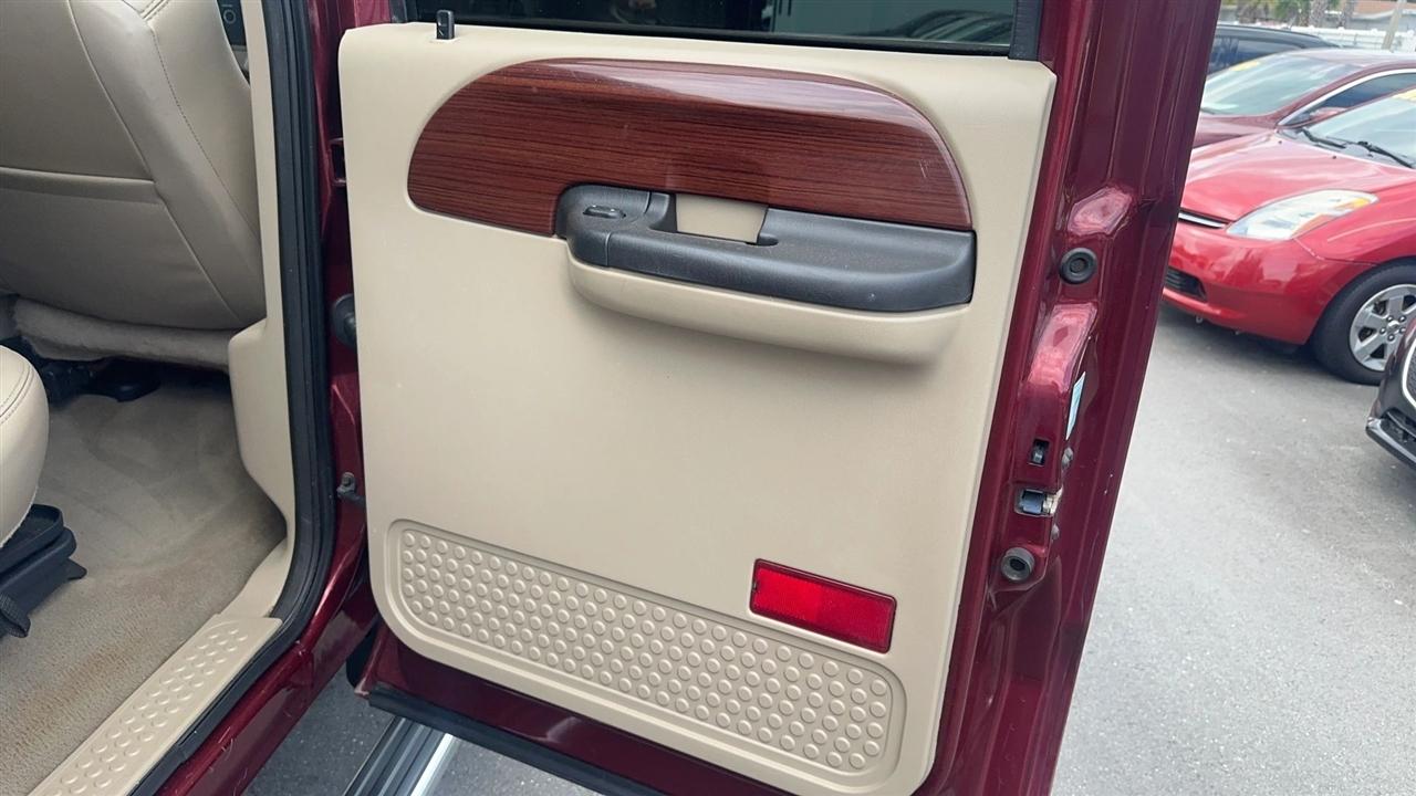 Ford Super Duty F-250 Crew Cab 156" Harley-Davidson 4WD 2005