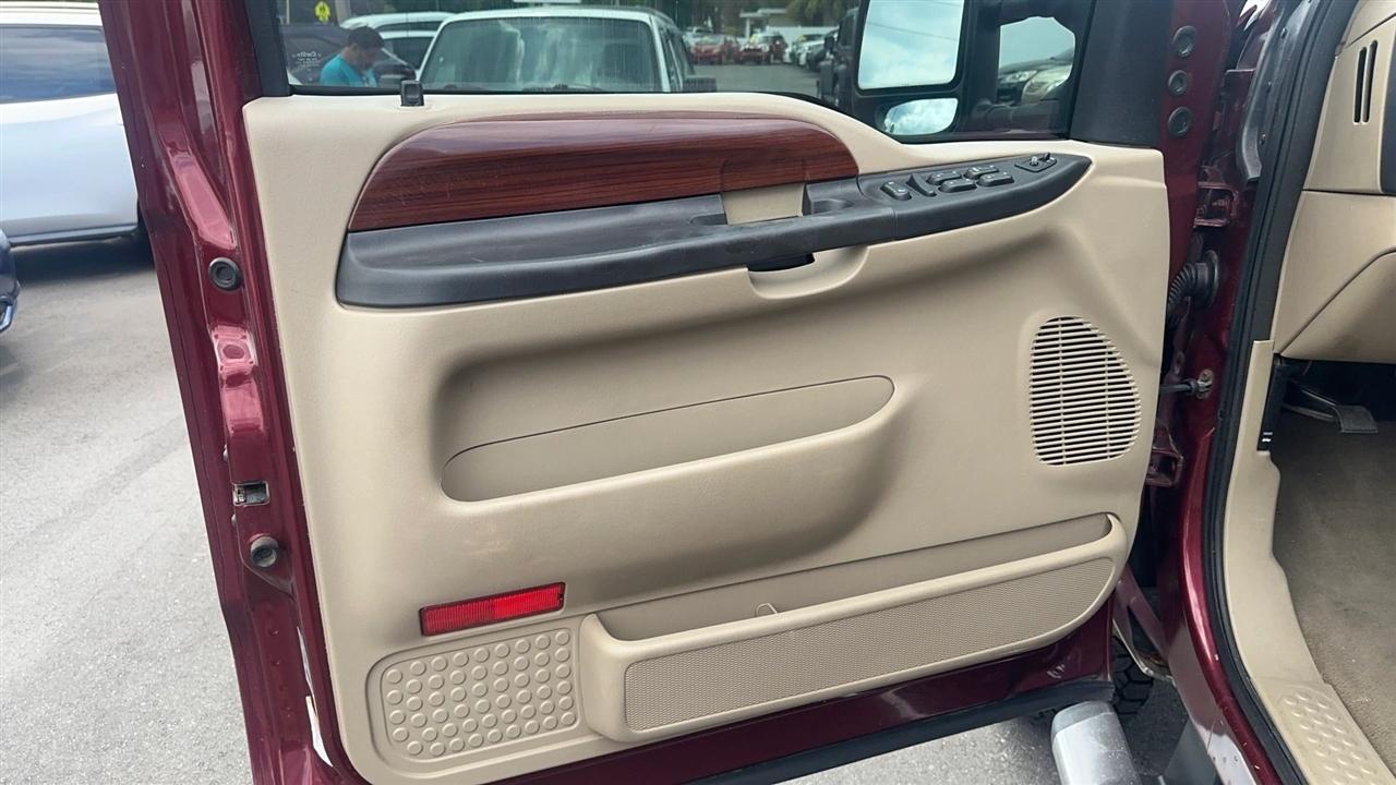 Ford Super Duty F-250 Crew Cab 156" Harley-Davidson 4WD 2005