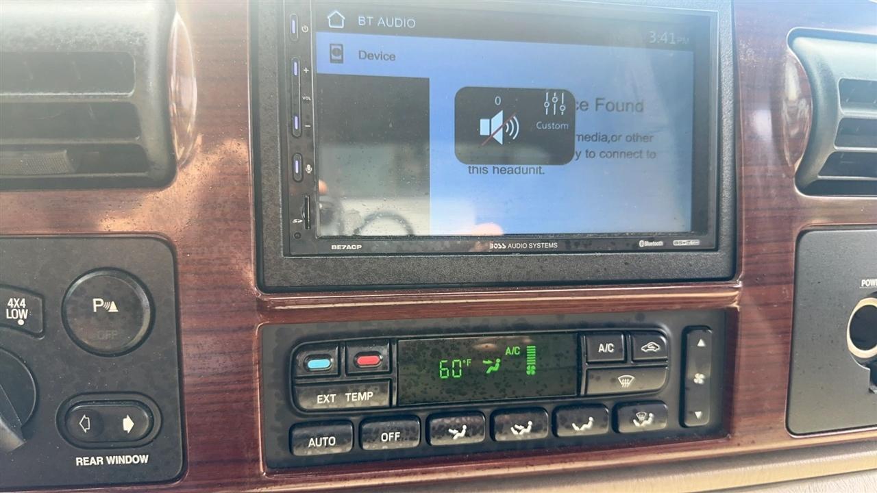 Ford Super Duty F-250 Crew Cab 156" Harley-Davidson 4WD 2005