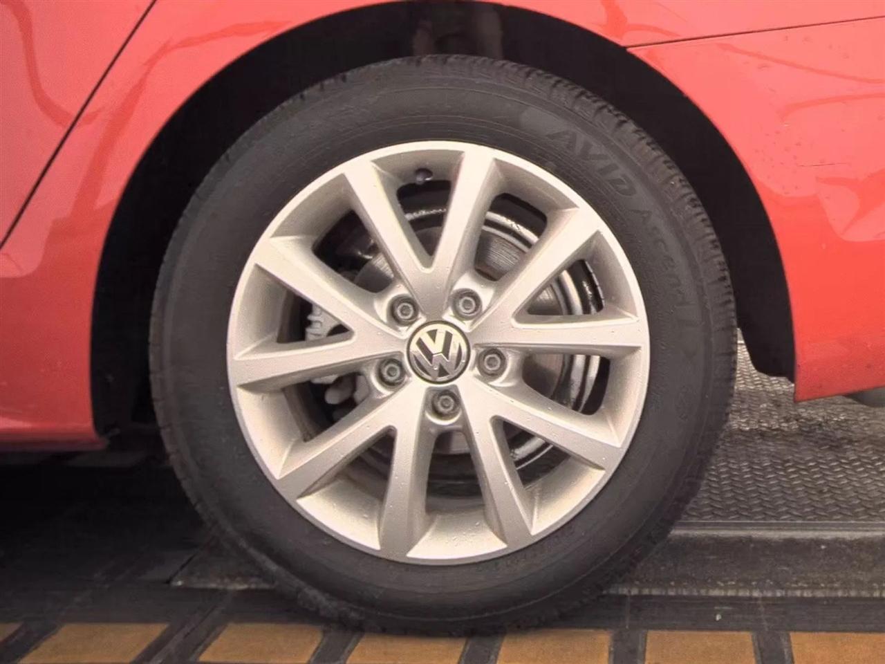 Volkswagen Jetta Sedan 4dr Auto SE 2014